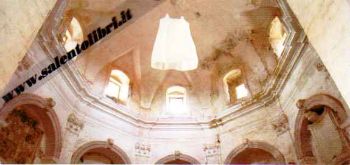 Visualizza i dettagli per Tricase. Chiesa del Diavolo. Cartolina Progetto d'arte contemporanea INITINERE Immagine di Tricase. Chiesa del Diavolo. Cartolina Progetto d'arte contemporanea INITINERE